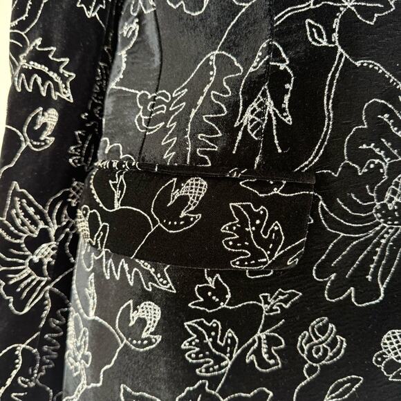 NWT!!! The  Kooples women velvet jacket size 38 FR or 8US Retail 645$ - Picture 3 of 12